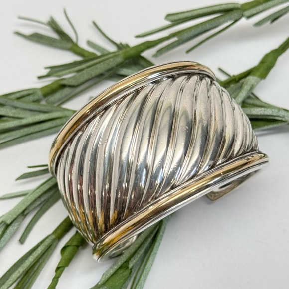 David Yurman Jewelry - David Yurman Thoroughbred Wide Cuff Sculpted Cable Bracelet .925/18K Gold Sz S